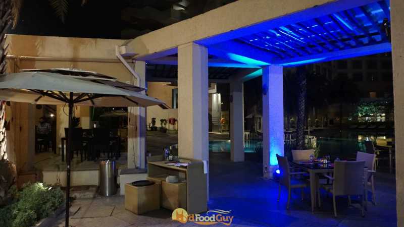 Al Fresco Dining - La Cantina Al Fresco Dining - La Cantina