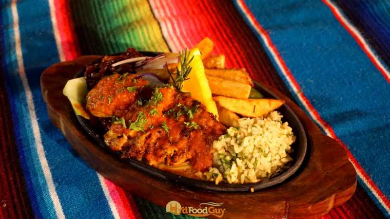 Roasted Peri Peri Chicken Sizzler - La Cantina Roasted Peri Peri Chicken Sizzler - La Cantina