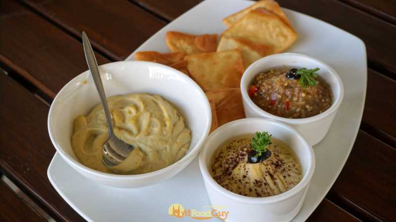 Hummus and Babaganush