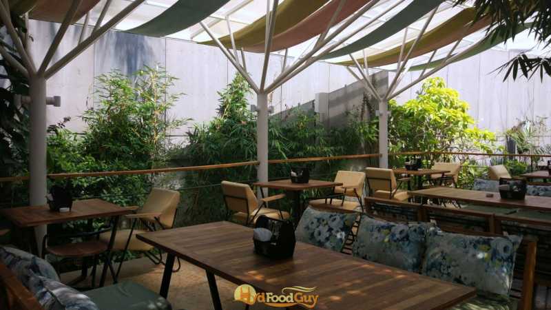 Al Fresco Dining Mocha Cafe and Bar - Al Fresco Dining