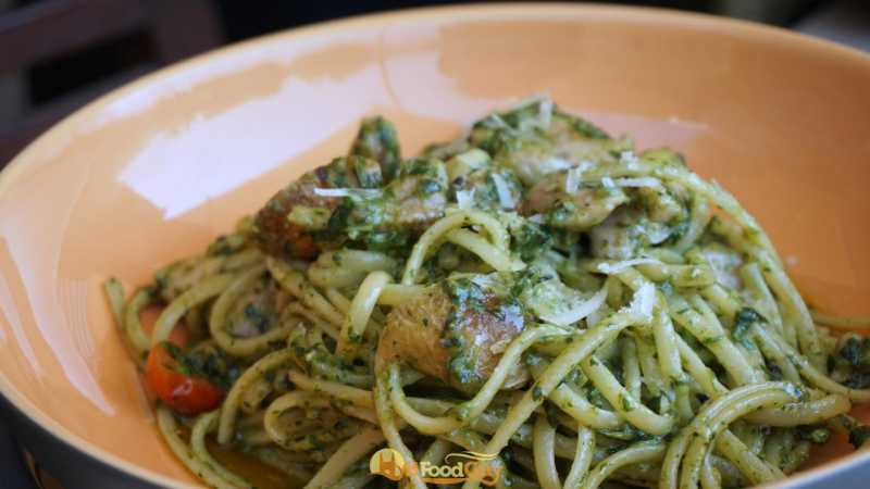 Spaghetti in Pesto Sauce - Prego by Westin
