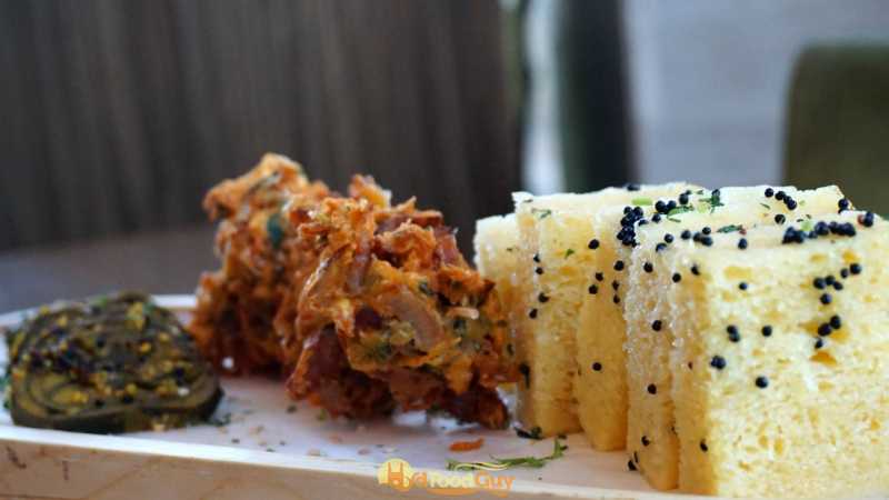 Patra, Peyanj ki Pakodi, Khaman Patra, Peyanj ki Pakodi, Khaman