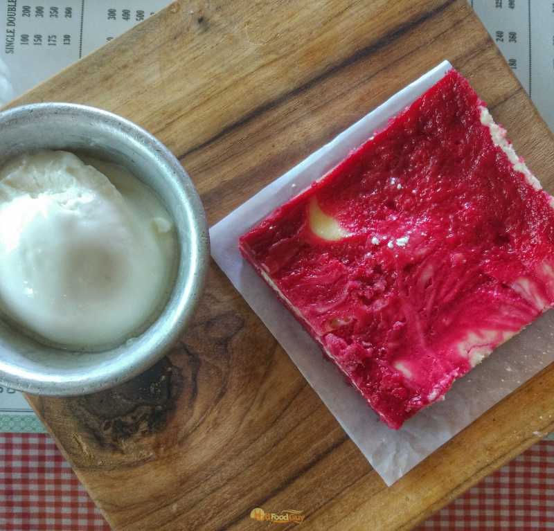 Brownie - Red Velvet Brownie - Red Velvet