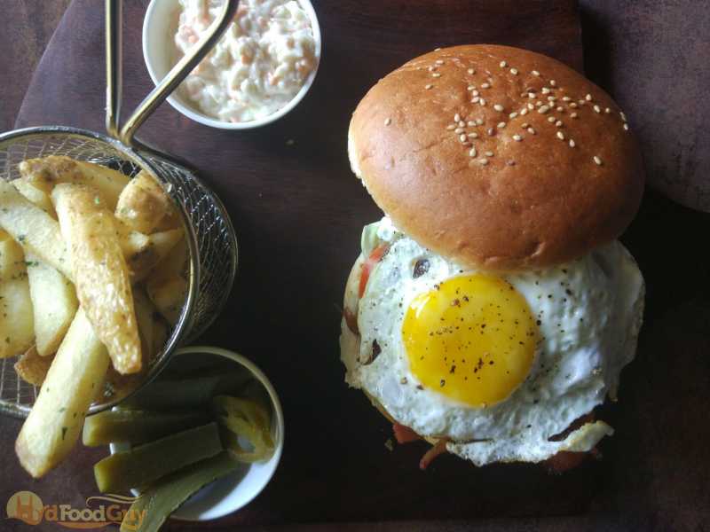 Bistro Burger - Noc Noc Bistro