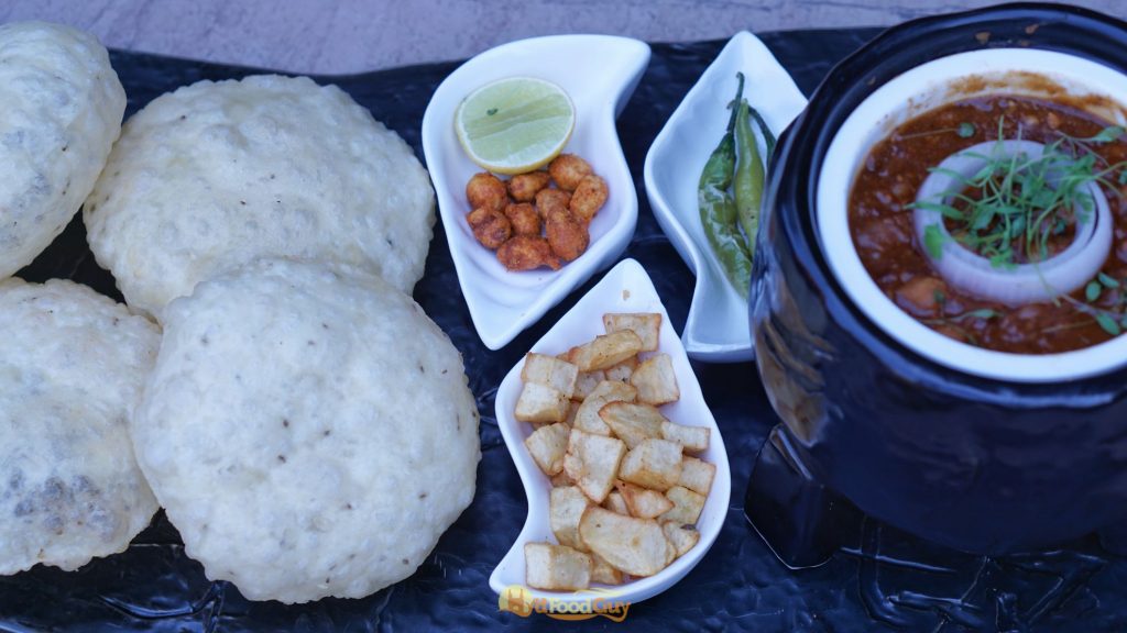 Matka Cholle with Lucchi Puff - Farzi Cafe