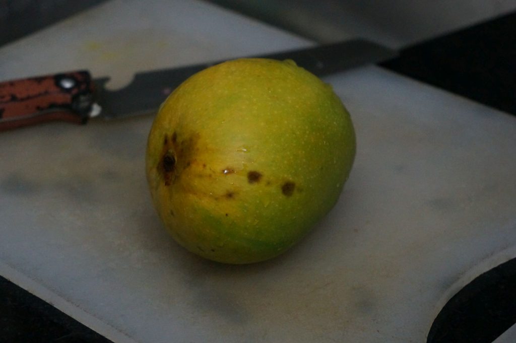 Order Carbide Free Ratnagiri Alphonso Mangoes Online