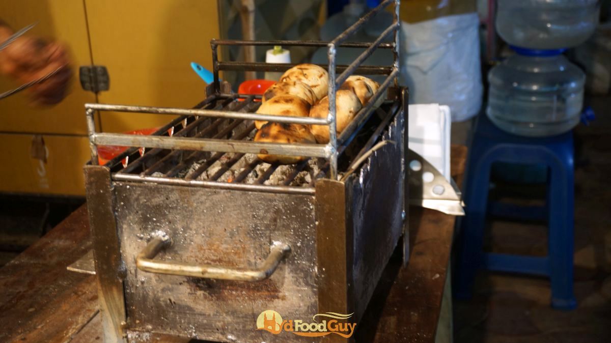 litti-chokha-available-in-hyderabad-at-desi-masala
